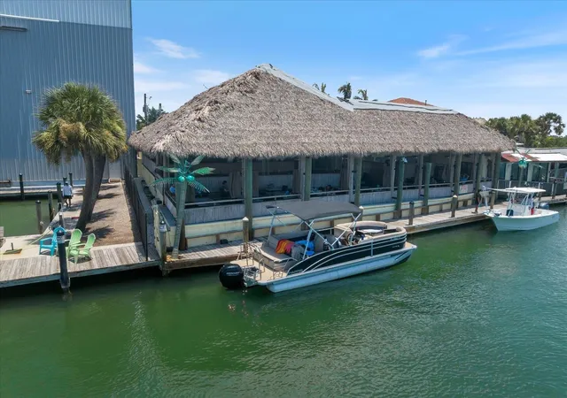 Homes for sale in Nokomis, FL | 520 Maraviya Blvd, Nokomis, FL 34275 | MLS# A4688049