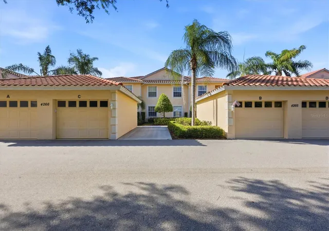 Photo 3 of Condo for sale at 4266 Vicenza Dr #A39, Venice, FL 34293 | MLS# A4688050 | Listing updated on 2026-08-24