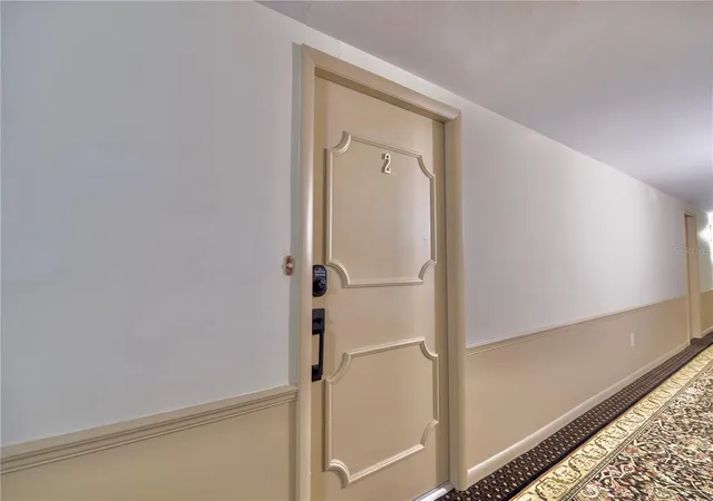 2nd image of 100 Pierce St, CLEARWATER, FL 33756