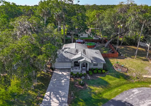 3rd image of 27 Black Hawk Pl, Palm Coast, FL 32137 | MLS# O6394761