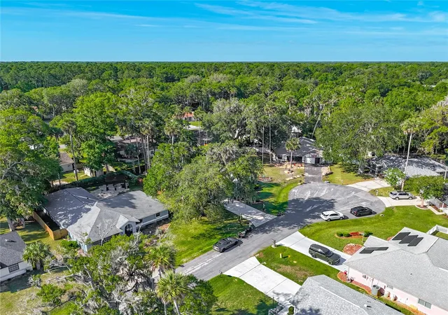 5th image of 27 Black Hawk Pl, Palm Coast, FL 32137 | MLS# O6394761