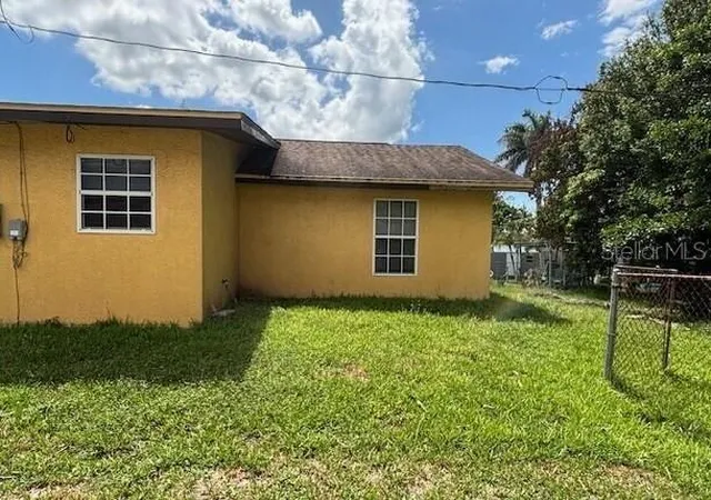 2nd image of 943 Della Tobias Ave, Clewiston, FL 33440 | MLS# TB8491999