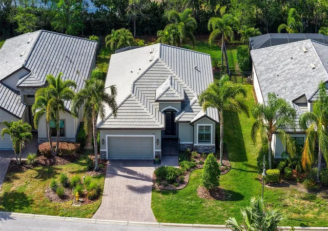 2nd image of 7702 Rio Bella Pl, Bradenton, FL 34201 | MLS# A4688061