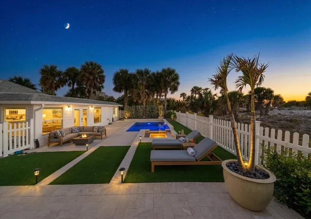 3rd image of 1038 Eldorado Ave, Clearwater Beach, FL 33767 | MLS# TB8492031