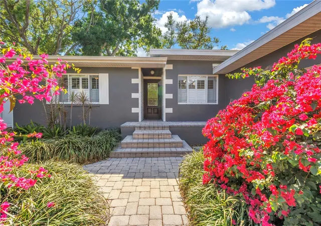 Photo 3 of Single family home for sale at 209 Bandera Way NE, Saint Petersburg, FL 33704 | MLS# TB8492037 | Listing updated on 2026-08-19