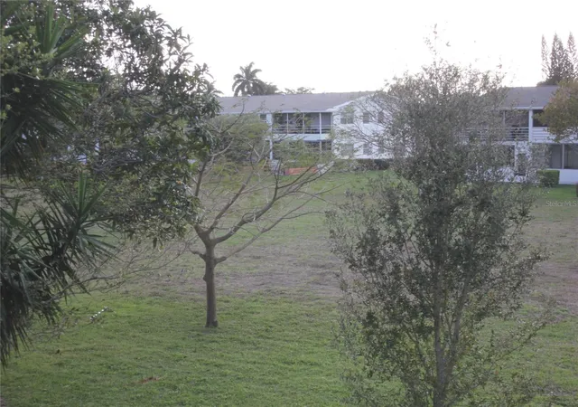 2nd image of 133 Berkshire, WEST PALM BEACH, FL 33417