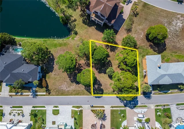 5th image of Harbour Watch Cir, Tarpon Springs, FL 34689 | MLS# TB8492049