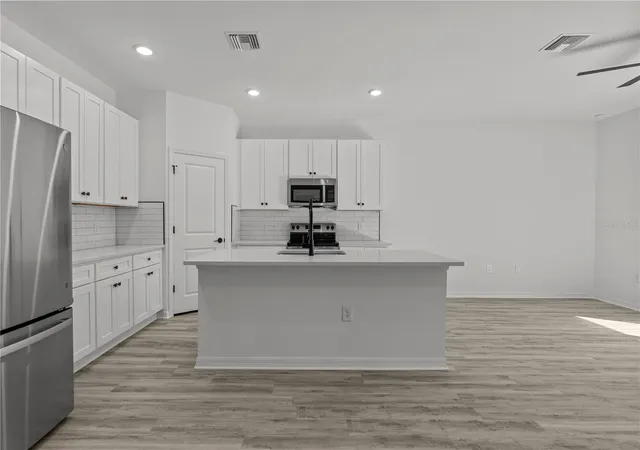 Listing Photo 3 - Condo for sale in building located at 12232-12234 Newgate Ave, PORT CHARLOTTE, FL 33981