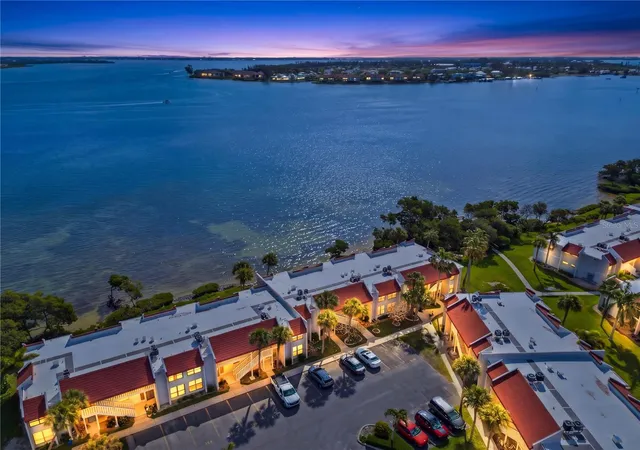 3rd image of 1801 Gulf Dr N #142, Bradenton Beach, FL 34217 | MLS# A4688086
