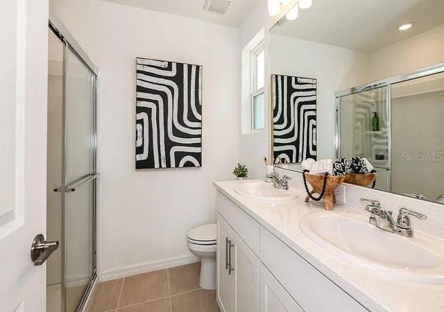 4th image of 10605 Orbit Ter, Sarasota, FL 34241 | MLS# A4688097