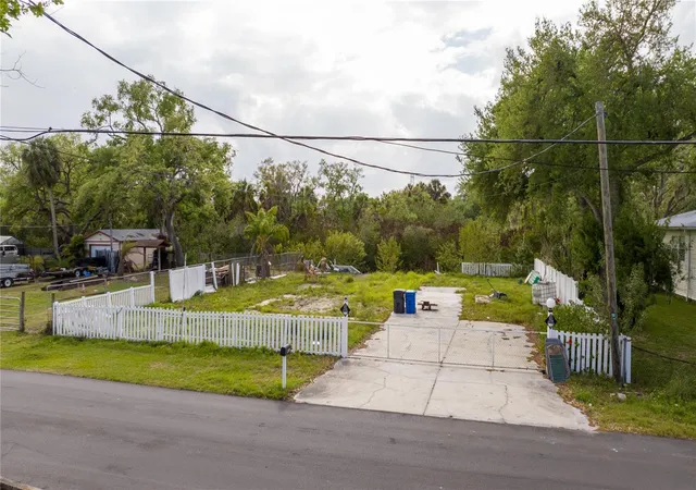 2nd image of 9923 Alavista Dr, Gibsonton, FL 33534 | MLS# TB8492097