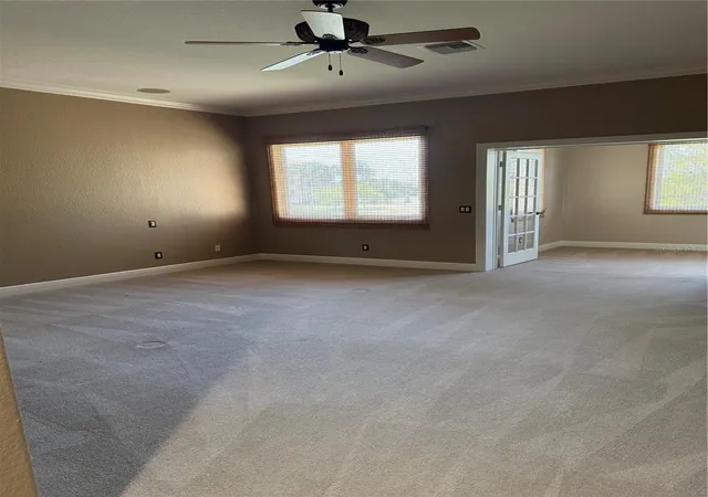 Photo 4 of Townhouse for sale at 644 Saxony Blvd, Saint Petersburg, FL 33716 | MLS# TB8492103 | Listing updated on 2026-04-12