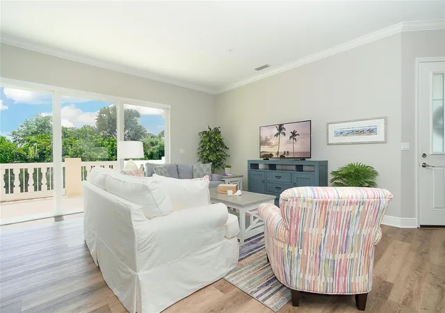 4th image of 641 Guild Dr, Venice, FL 34285 | MLS# D6146821