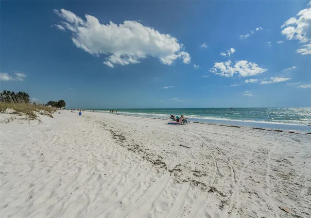 Homes for sale in Treasure Island, FL | 450 Treasure Island Cswy #102, Treasure Island, FL 33706 | MLS# TB8492122