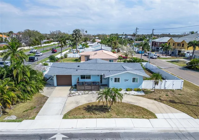 77th image of 2 79th St S, Saint Petersburg, FL 33707 | MLS# TB8492182