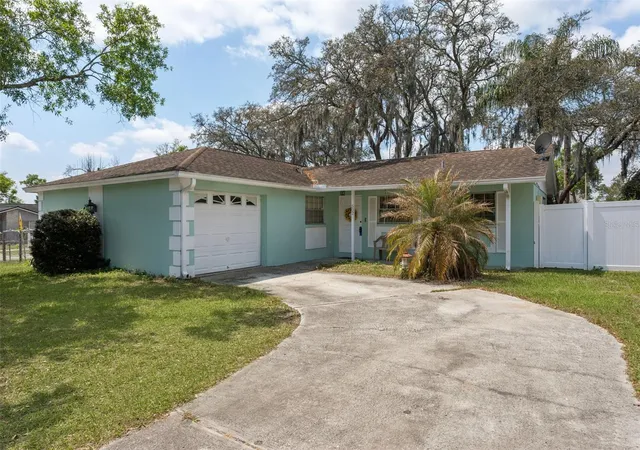 Photo 2 of Single family home for sale at 502 Avocado Cir, Brandon, FL 33510 | MLS# TB8492194 | Listing updated on 2026-10-22