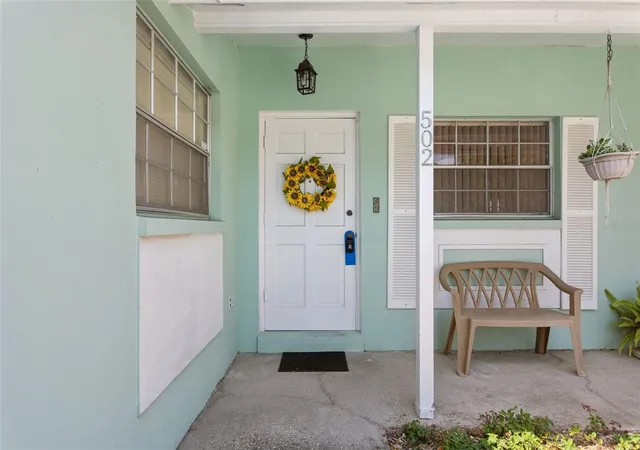 Photo 3 of Single family home for sale at 502 Avocado Cir, Brandon, FL 33510 | MLS# TB8492194 | Listing updated on 2026-10-22