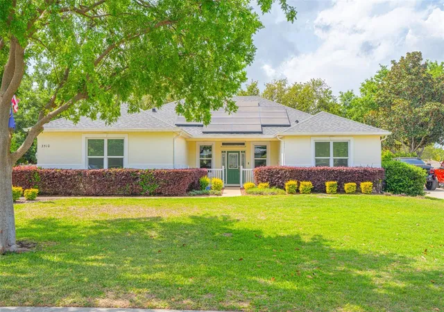 2nd image of 3510 Hunters Trail Cir, Eustis, FL 32726 | MLS# O6394926
