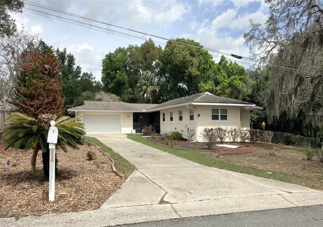 1st image of 1603 Lake Nettie Ct, Eustis, FL 32726 | MLS# O6394929