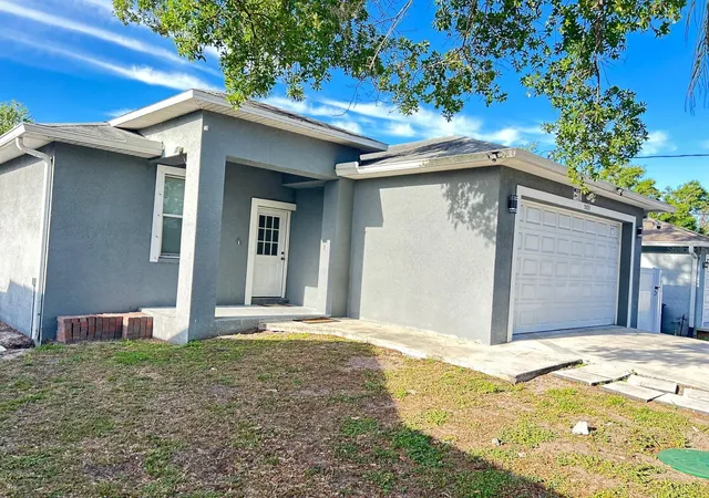 Photo 3 of Single family home for sale at 5103 E 18th Avenue, Tampa, FL 33619 | MLS# TB8492215 | Listing updated on 2026-10-26