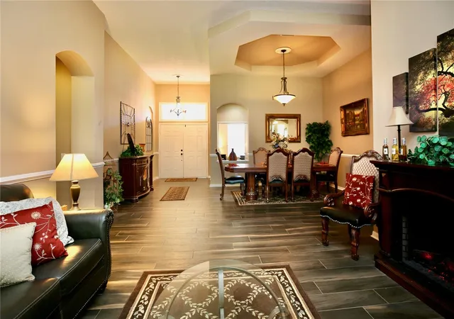5th image of 2410 Tea Olive Ter, Valrico, FL 33594 | MLS# TB8492220