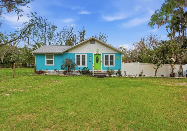 Homes for sale in De Leon Springs, FL | 460 Alhambra Ave, De Leon Springs, FL 32130 | MLS# V4948224