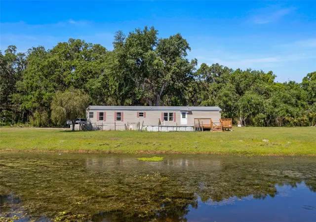 Homes for sale in Webster, FL | 11902 Cr 727, Webster, FL 33597 | MLS# O6394956