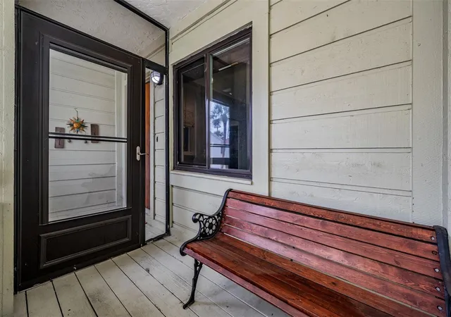2nd image of 637 Drake Ln N, Dunedin, FL 34698 | MLS# TB8492226