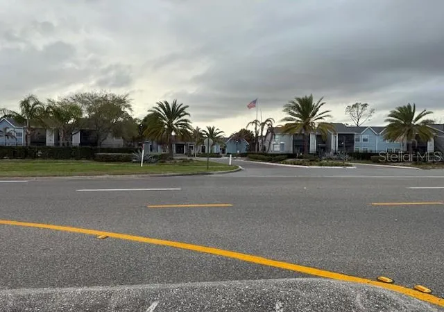 Listing Photo 4 - Condo for sale in building located at 3700 Idlebrook Cir, CASSELBERRY, FL 32707 - Unit #112