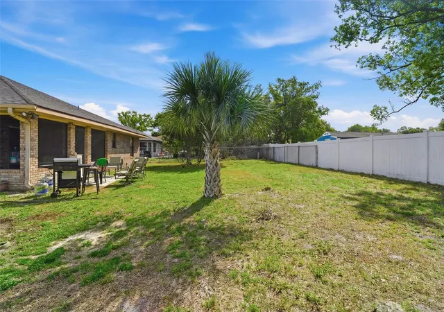 Photo 3 of Single family home for sale at 783 S Atmore Cir, Deltona, FL 32725 | MLS# V4948227 | Listing updated on 2026-10-06