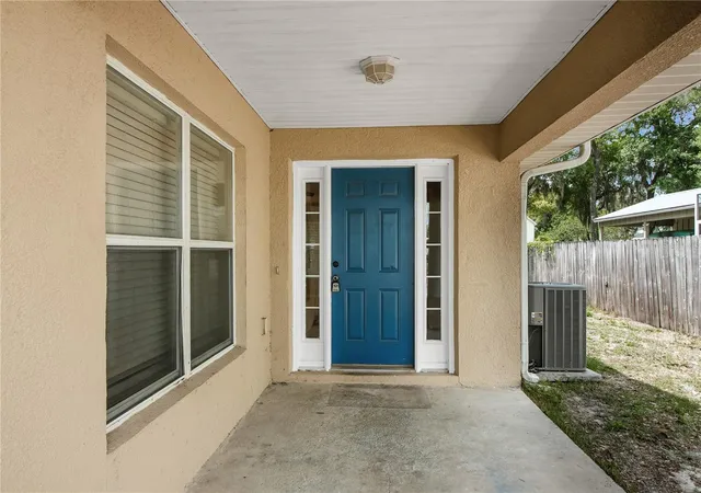 Photo 3 of Single family home for sale at 305 W Fountain St, Fruitland Park, FL 34731 | MLS# G5110329 | Listing updated on 2026-10-05