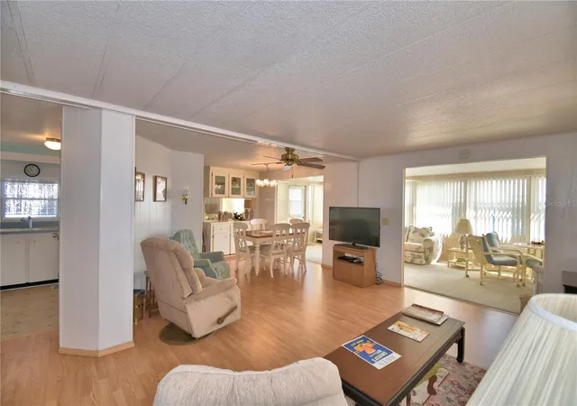 Photo 4 of Manufactured home for sale at 169 Paradise Ln, Auburndale, FL 33823 | MLS# P4938280 | Listing updated on 2026-09-29
