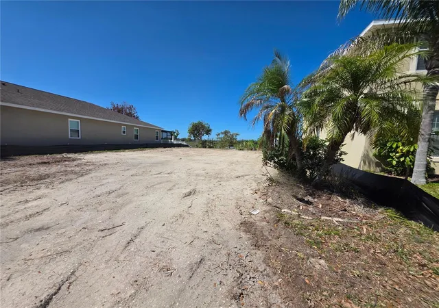 4th image of 563 Vista Ridge Dr, Ruskin, FL 33570 | MLS# TB8492281