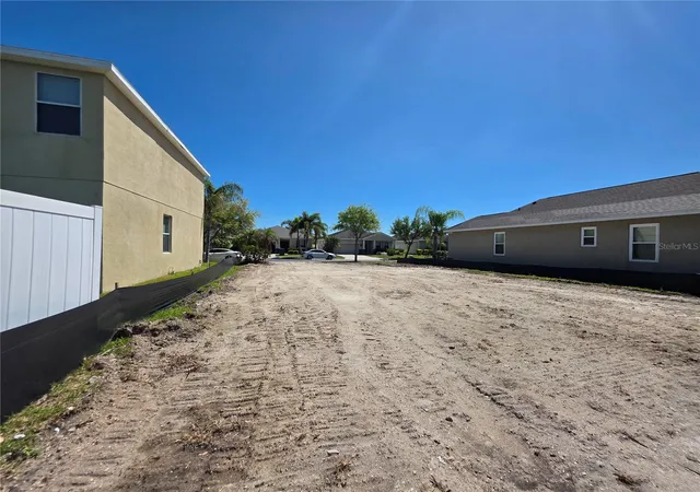 5th image of 563 Vista Ridge Dr, Ruskin, FL 33570 | MLS# TB8492281
