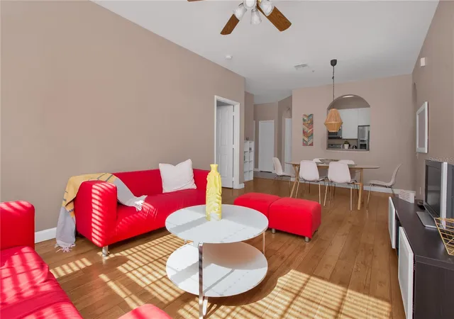 Listing Photo 2 - Condo for sale in building located at 3190 Dante Dr, Orlando, FL 32835 - Unit #304