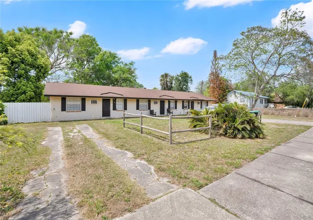 Listing Photo 4 - Condo for sale in building located at 722 Tucker Ave, ORLANDO, FL 32807