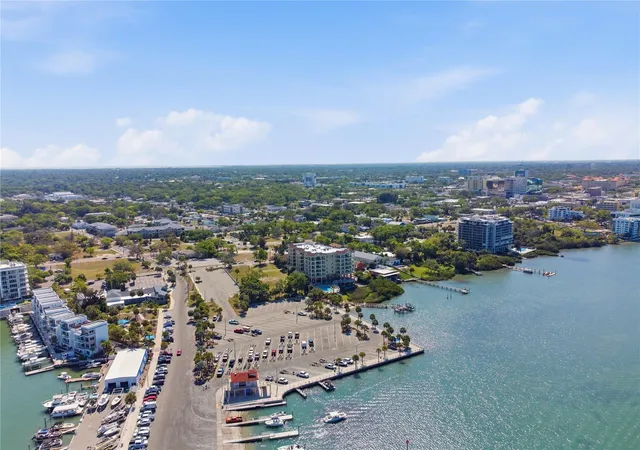 Homes for sale in Clearwater, FL | 700 N Osceola Avenue, Clearwater, FL 33755 | Houzeo