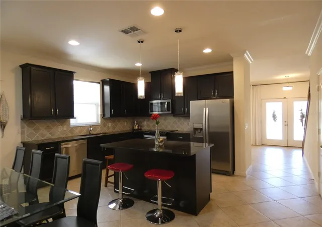 Photo 4 of Single family home for sale at 10638 Arbor View Blvd, Orlando, FL 32825 | MLS# O6395016 | Listing updated on 2026-08-25