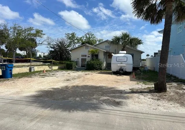 2nd image of 12620 Lagoon Ln, Treasure Island, FL 33706 | MLS# TB8492350