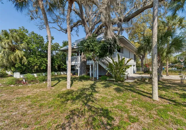 4th image of 600 N Mayo St, Crystal Beach, FL 34681 | MLS# TB8492373