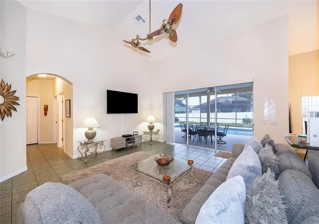 Photo 4 of Single family home for sale at 569 Burford Cir, Davenport, FL 33896 | MLS# S5146858 | Listing updated on 2026-07-28