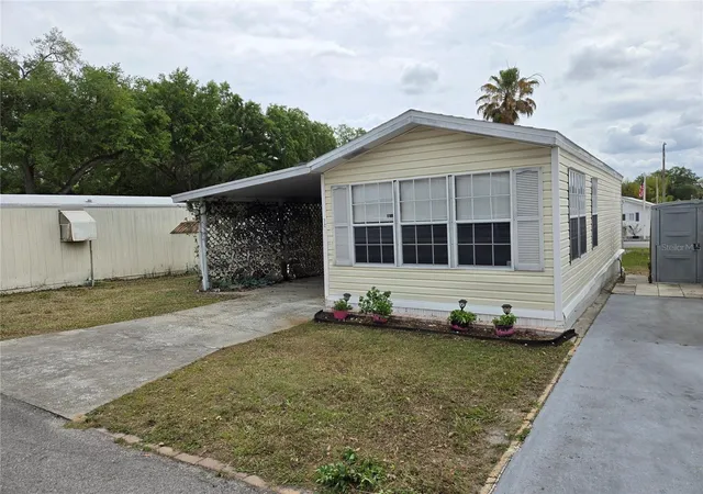 2nd image of 39326 Recess Dr, Zephyrhills, FL 33542 | MLS# TB8492412