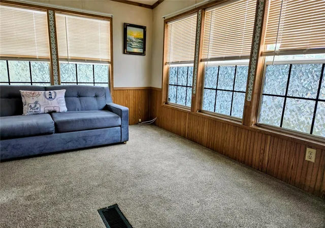 Photo 3 of Manufactured home for sale at 39326 Recess Dr, Zephyrhills, FL 33542 | MLS# TB8492412 | Listing updated on 2026-09-28