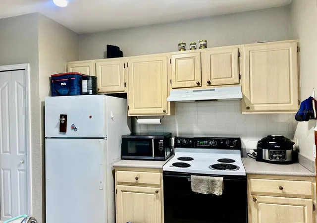 Photo 4 of Condo for sale at 2718 Maitland Xing Way #207, Orlando, FL 32810 | MLS# O6395081 | Listing updated on 2026-08-11