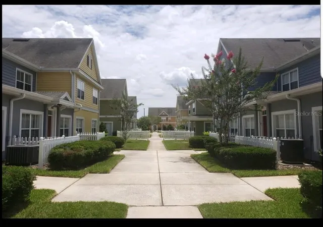 Photo 3 of Townhouse for sale at 4562 Jonafree Ln #104, Kissimmee, FL 34746 | MLS# O6395092 | Listing updated on 2026-08-30
