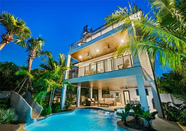 2nd image of 209 Garfield Dr, Sarasota, FL 34236 | MLS# A4688244