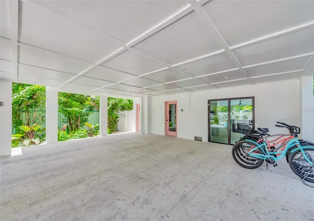 62nd image of 209 Garfield Dr, Sarasota, FL 34236 | MLS# A4688244