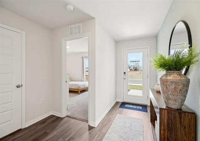 2nd image of 734 Greenway Blvd, Lake Wales, FL 33859 | MLS# O6395114