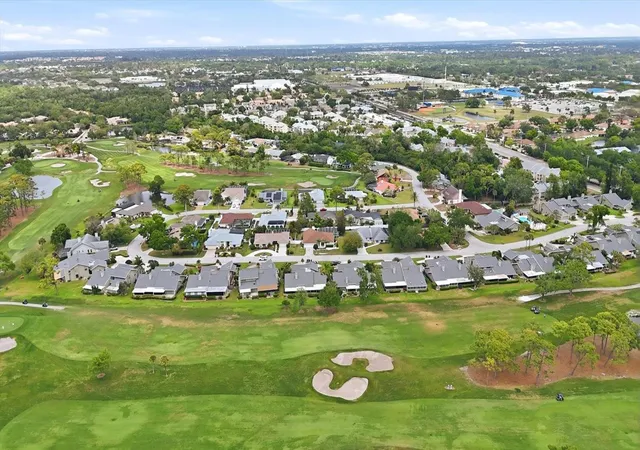 5th image of 3508 Avenida Madera, Bradenton, FL 34210 | MLS# A4688252