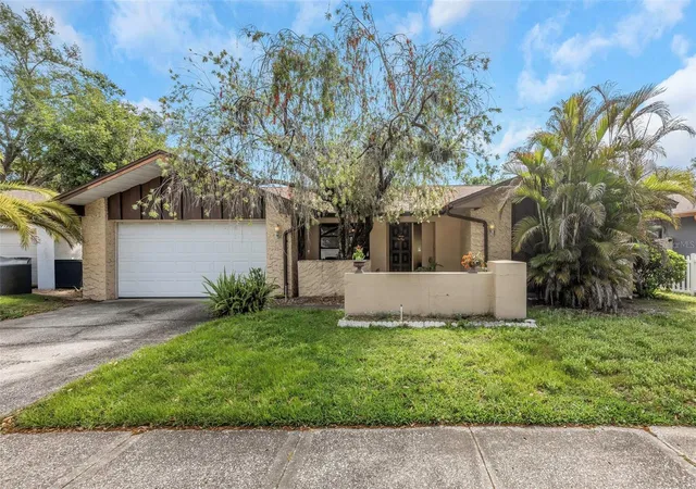 Photo 1 of Single family home for sale at 107 Country Villas Dr, Safety Harbor, FL 34695 | MLS# TB8492502 | Listing updated on 2026-06-18
